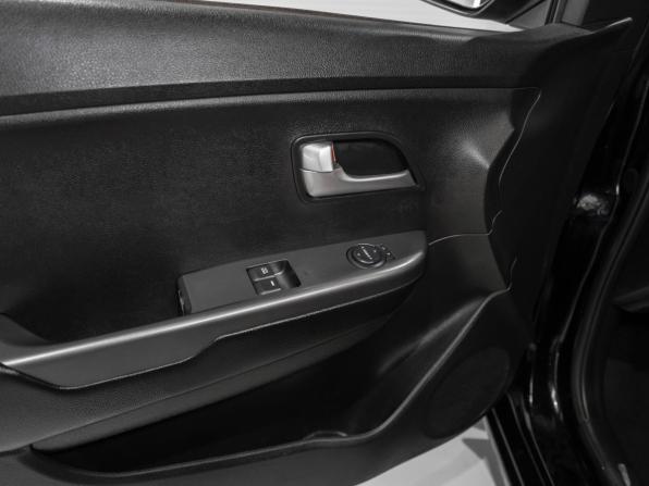 Kia Rio III Рестайлинг с пробегом 2016 года, цена 1 090 000 рублей, 90808 км, седан, Автокод Объявления