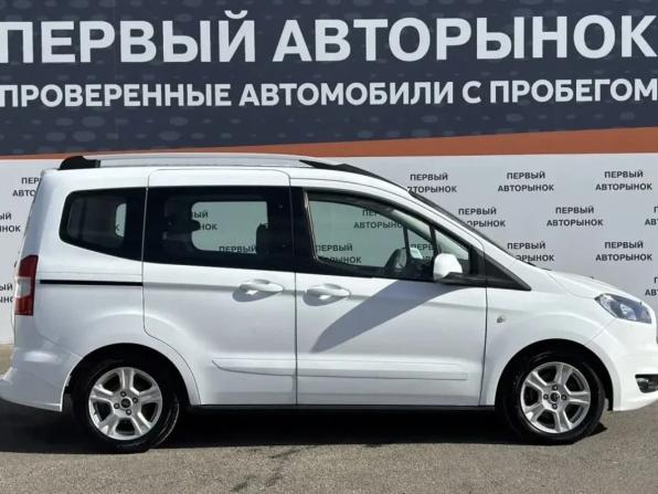 Ford Tourneo Courier I с пробегом 2017 года, цена 999 900 рублей, 267595 км, компактвэн, Автокод Объявления