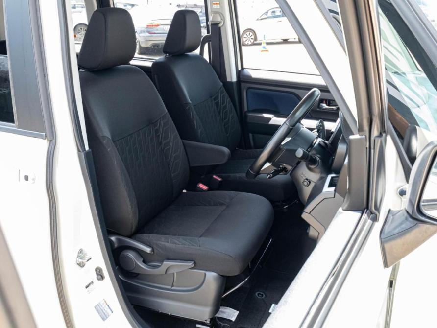 Toyota Roomy I Краснодар  - изображение 9