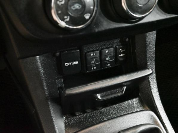 Toyota Corolla XI (E160 E170 E180) с пробегом 2014 года, цена 1 300 000 рублей, 234621 км, седан, Автокод Объявления