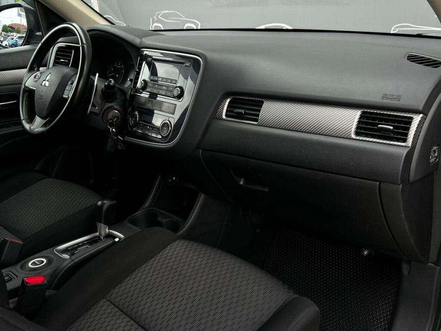 Mitsubishi Outlander III Рестайлинг Санкт-Петербург  - изображение 7