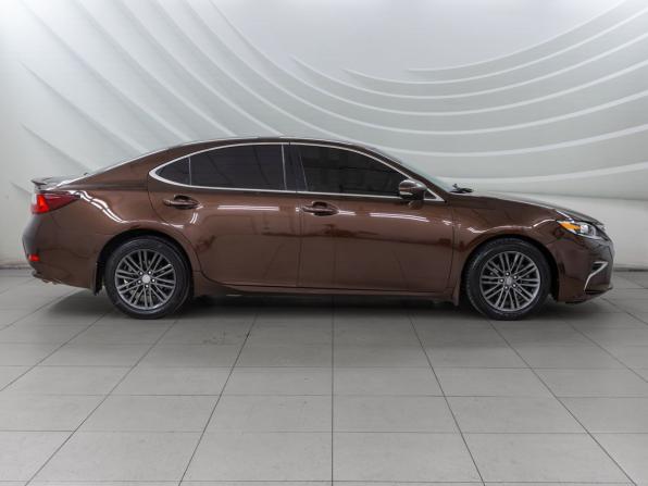 Lexus ES VI Рестайлинг с пробегом 2015 года, цена 2 288 000 рублей, 176582 км, седан, Автокод Объявления