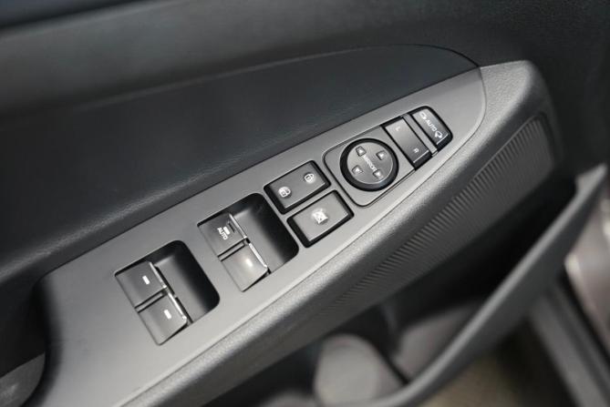 Hyundai Tucson III с пробегом 2017 года, цена 2 133 000 рублей, 135700 км, внедорожник, Автокод Объявления