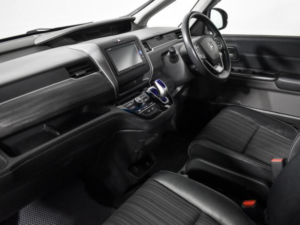 Honda Freed II с пробегом 2016 года, цена 1 140 000 рублей, 193302 км, компактвэн, Автокод Объявления