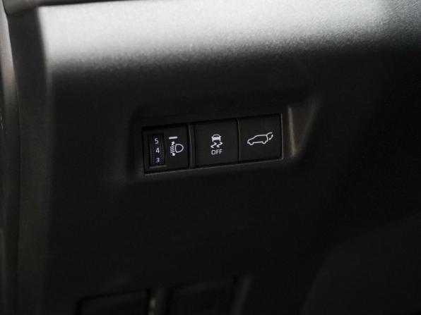 Toyota RAV4 VI (XA60) с пробегом 2026 года, цена 4 049 046 рублей, 72 км, внедорожник, Автокод Объявления