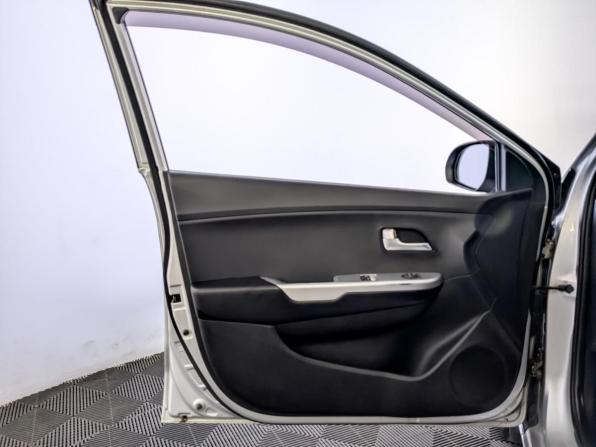 Kia Rio III с пробегом 2013 года, цена 850 000 рублей, 155030 км, хэтчбек, Автокод Объявления