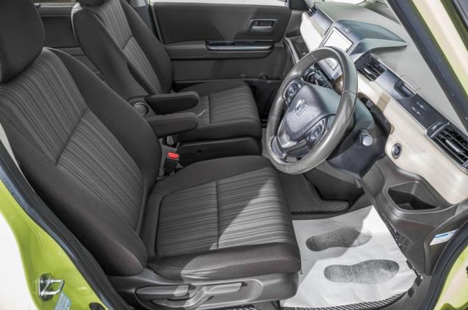 Honda Freed II с пробегом 2017 года, цена 1 639 000 рублей, 86700 км, компактвэн, Автокод Объявления