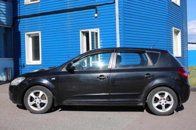 Kia Ceed I с пробегом 2009 года, цена 630 000 рублей, 256000 км, хэтчбек, Автокод Объявления