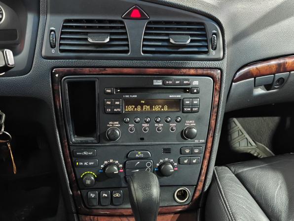 Volvo S60 I Рестайлинг с пробегом 2006 года, цена 580 000 рублей, 311061 км, седан, Автокод Объявления