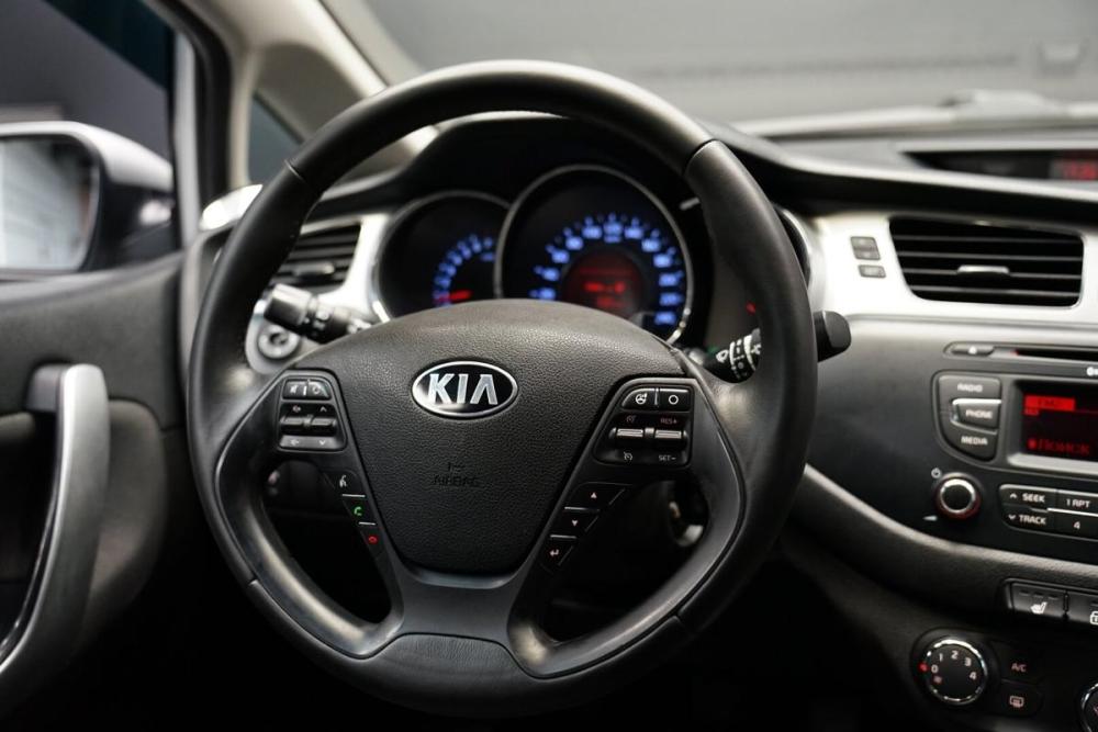 Kia Ceed II Крым  - изображение 13