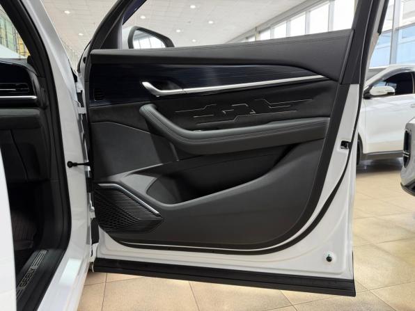 Geely Monjaro I с пробегом 2025 года, цена 3 800 000 рублей, 4275 км, внедорожник, Автокод Объявления