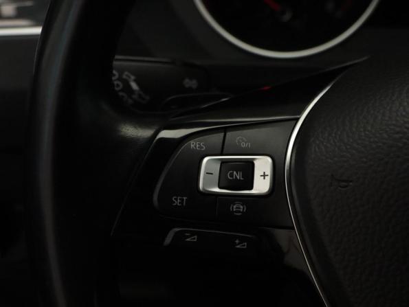 Volkswagen Tiguan II с пробегом 2020 года, цена 2 775 000 рублей, 75058 км, внедорожник, Автокод Объявления