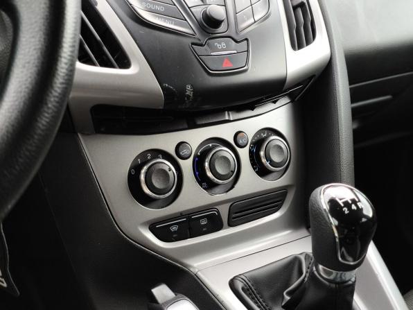 Ford Focus III с пробегом 2015 года, цена 597 000 рублей, 216739 км, универсал, Автокод Объявления