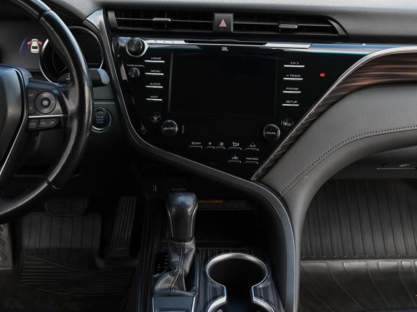 Toyota Camry VIII (XV70) с пробегом 2019 года, цена 2 698 000 рублей, 154302 км, седан, Автокод Объявления