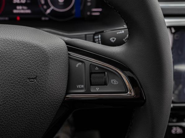 Skoda Superb III Рестайлинг с пробегом 2025 года, цена 3 180 000 рублей, 80 км, лифтбек, Автокод Объявления