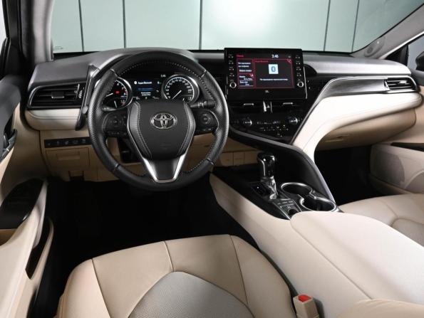 Toyota Camry VIII (XV70) Рестайлинг с пробегом 2022 года, цена 3 225 000 рублей, 23707 км, седан, Автокод Объявления