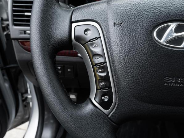 Hyundai Santa Fe II с пробегом 2010 года, цена 1 335 600 рублей, 247030 км, внедорожник, Автокод Объявления