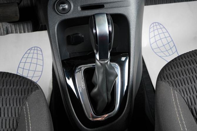 Renault Kaptur I с пробегом 2018 года, цена 1 379 000 рублей, 178300 км, внедорожник, Автокод Объявления