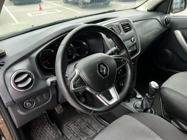 Renault Sandero II Рестайлинг с пробегом 2020 года, цена 1 049 000 рублей, 50300 км, хэтчбек, Автокод Объявления