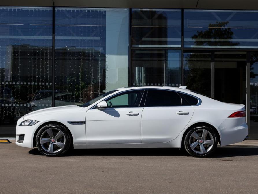 Jaguar XF II Москва  - изображение 9