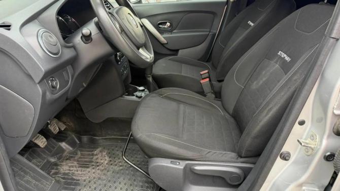 Renault Sandero II с пробегом 2016 года, цена 850 000 рублей, 132776 км, хэтчбек, Автокод Объявления