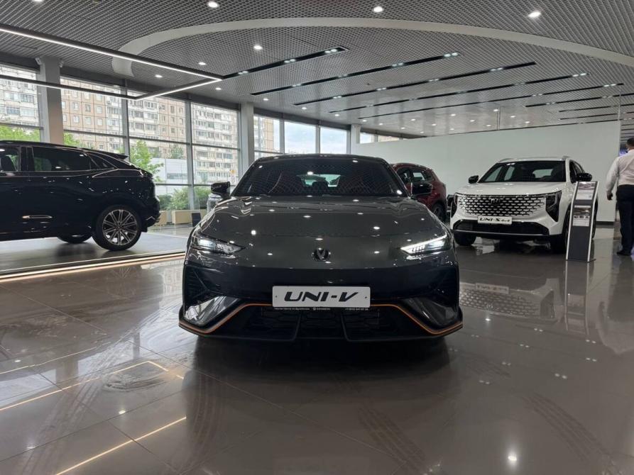 Changan UNI-V I Рестайлинг 2 Новосибирск  - изображение 8