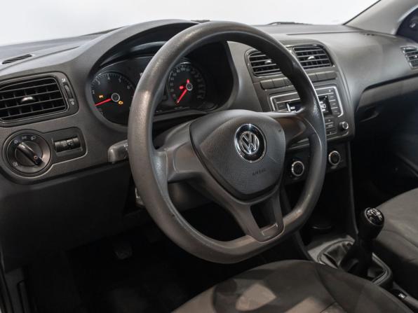 Volkswagen Polo V Рестайлинг с пробегом 2019 года, цена 891 532 рубля, 195040 км, седан, Автокод Объявления