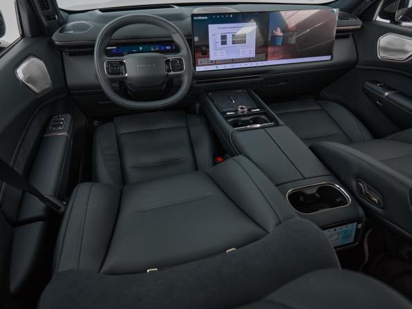 Lynk &amp; Co 900 с пробегом 2025 года, цена 7 819 000 рублей, 65 км, внедорожник, Автокод Объявления