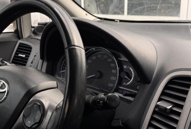 Toyota Venza I Рестайлинг с пробегом 2013 года, цена 2 100 000 рублей, 203416 км, внедорожник, Автокод Объявления