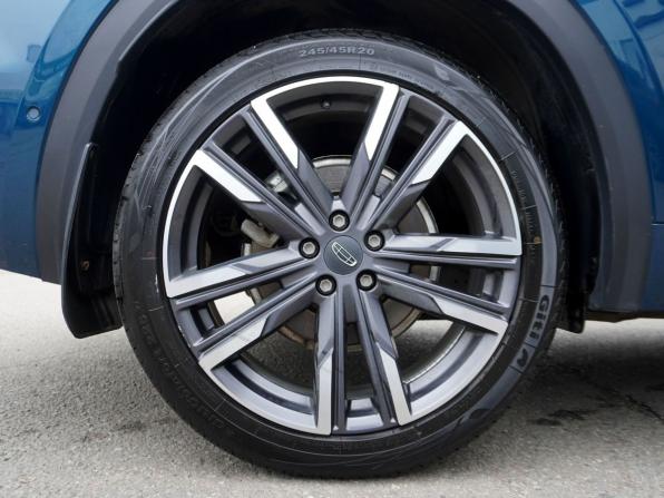 Geely Monjaro I с пробегом 2023 года, цена 3 068 000 рублей, 74600 км, внедорожник, Автокод Объявления