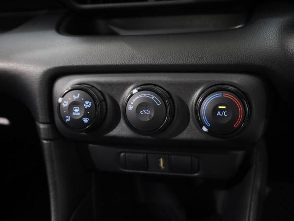Toyota Yaris IV с пробегом 2020 года, цена 1 279 000 рублей, 80496 км, хэтчбек, Автокод Объявления