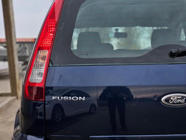 Ford Fusion I Рестайлинг с пробегом 2010 года, цена 570 000 рублей, 125000 км, хэтчбек, Автокод Объявления