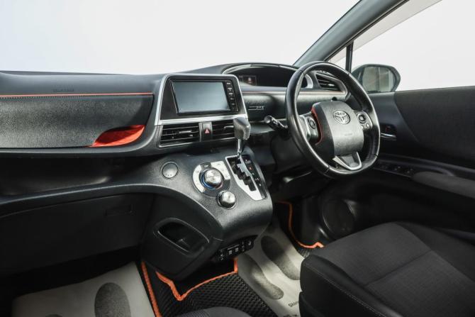 Toyota Sienna II Рестайлинг с пробегом 2020 года, цена 1 799 000 рублей, 41200 км, минивэн, Автокод Объявления