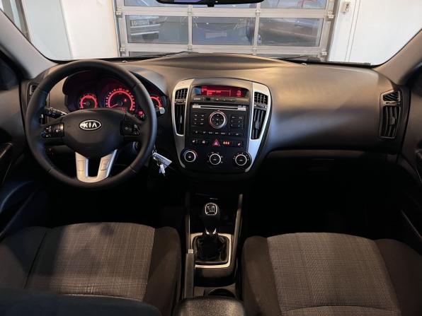 Kia Ceed I Рестайлинг с пробегом 2011 года, цена 565 000 рублей, 304236 км, универсал, Автокод Объявления