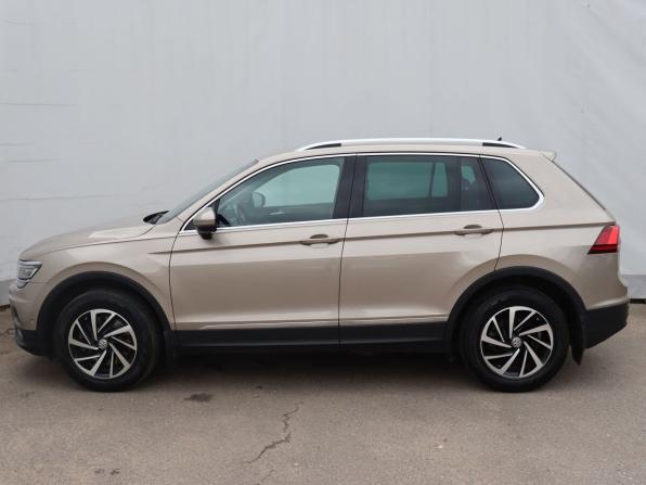 Volkswagen Tiguan II с пробегом 2018 года, цена 2 380 000 рублей, 137138 км, внедорожник, Автокод Объявления
