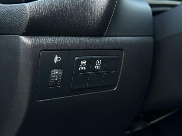 Mazda 3 III (BM) с пробегом 2013 года, цена 999 000 рублей, 256795 км, седан, Автокод Объявления