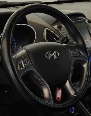 Hyundai ix35 I Рестайлинг с пробегом 2014 года, цена 990 000 рублей, 230714 км, внедорожник, Автокод Объявления