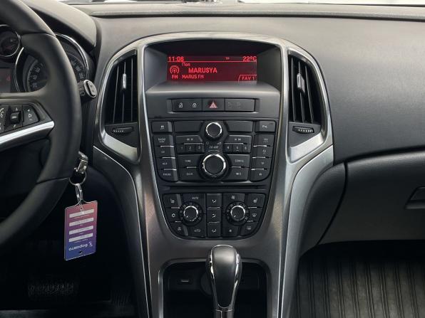 Opel Astra J с пробегом 2012 года, цена 890 000 рублей, 147141 км, хэтчбек, Автокод Объявления