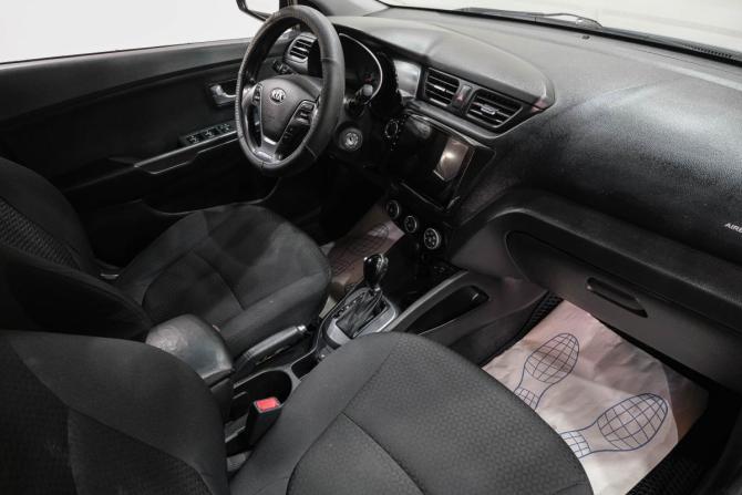 Kia Rio III с пробегом 2015 года, цена 1 049 000 рублей, 140000 км, хэтчбек, Автокод Объявления