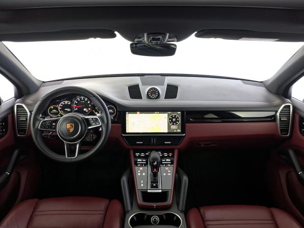 Porsche Cayenne III с пробегом 2018 года, цена 4 590 000 рублей, 250263 км, внедорожник, Автокод Объявления