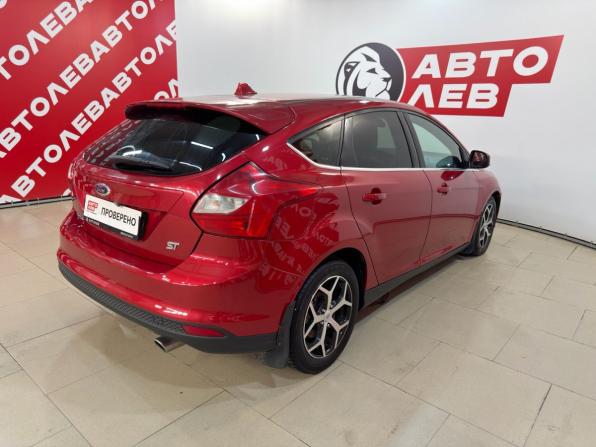 Ford Focus III с пробегом 2012 года, цена 899 000 рублей, 129089 км, хэтчбек, Автокод Объявления