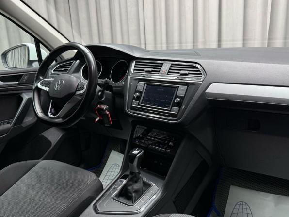 Volkswagen Tiguan II Рестайлинг с пробегом 2021 года, цена 2 349 000 рублей, 49622 км, внедорожник, Автокод Объявления