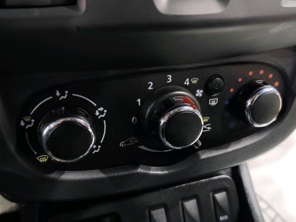 Renault Duster I Рестайлинг с пробегом 2016 года, цена 750 000 рублей, 103200 км, внедорожник, Автокод Объявления