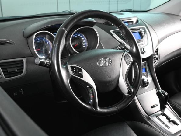 Hyundai Avante V с пробегом 2012 года, цена 1 249 000 рублей, 191349 км, седан, Автокод Объявления