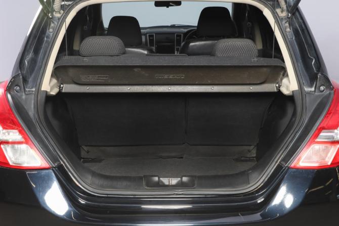 Nissan Tiida I с пробегом 2008 года, цена 649 000 рублей, 323000 км, хэтчбек, Автокод Объявления