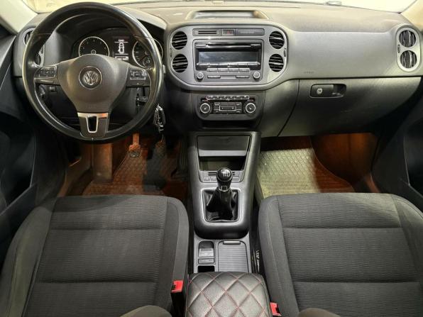 Volkswagen Tiguan I Рестайлинг с пробегом 2013 года, цена 900 000 рублей, 213950 км, внедорожник, Автокод Объявления