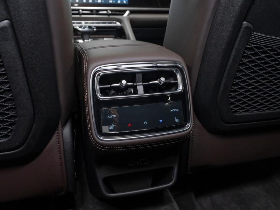 Geely Monjaro I Рестайлинг 2 Москва  - изображение 16