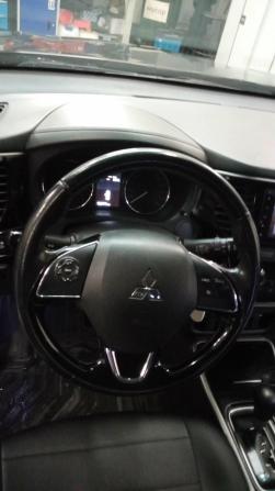 Mitsubishi Outlander III Рестайлинг 3 с пробегом 2018 года, цена 1 990 000 рублей, 100777 км, внедорожник, Автокод Объявления
