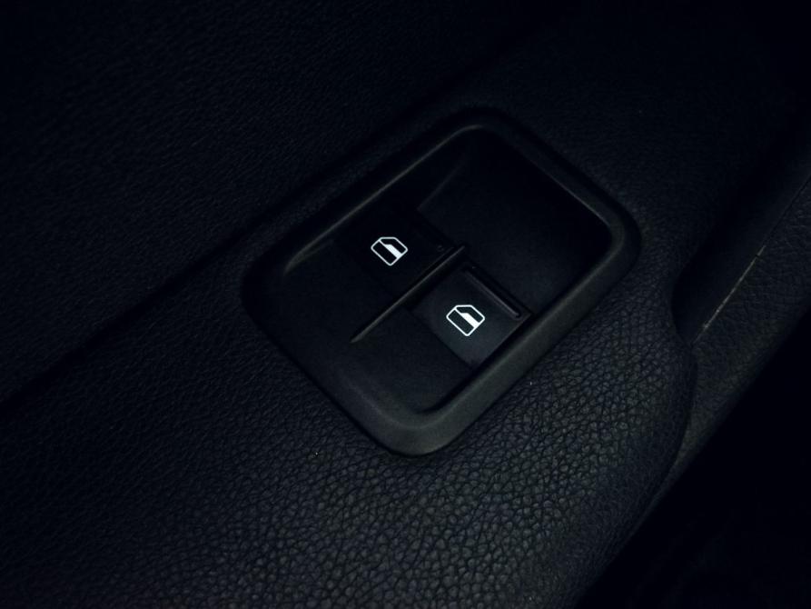 Skoda Yeti I Рестайлинг Екатеринбург  - изображение 12