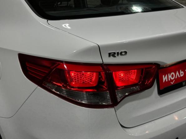 Kia Rio III Рестайлинг с пробегом 2015 года, цена 1 100 000 рублей, 146388 км, седан, Автокод Объявления